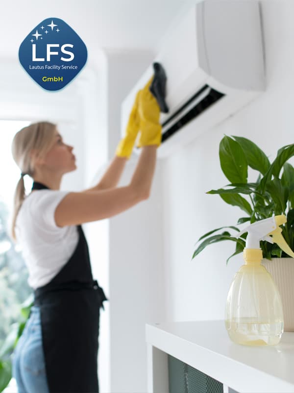 LFS Lautus Facility Service GmbH - Reinigungsservice in Nordrhein-Westfalen, Service: Grundreinigung, Unterhaltsreinigung, Praxisreinigung, Treppenreinigung, Büroreinigung, Hotelreinigung, Teppichreinigung, Entrümpelung, Winterdienst, Gastronmiereinigung, Wir übernehmen Vertretungen.